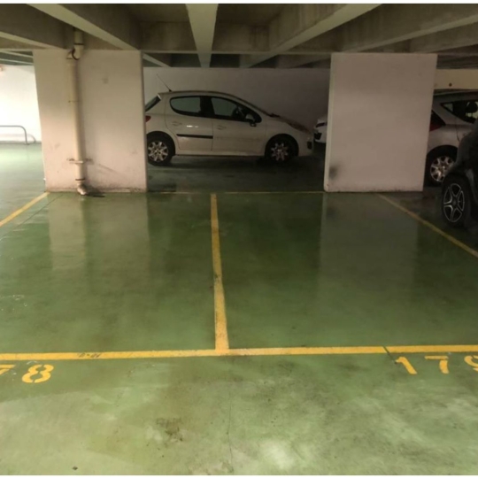 Annonces 75017 : Garage / Parking | PARIS (75011) | 12.00m2 | 110 € 