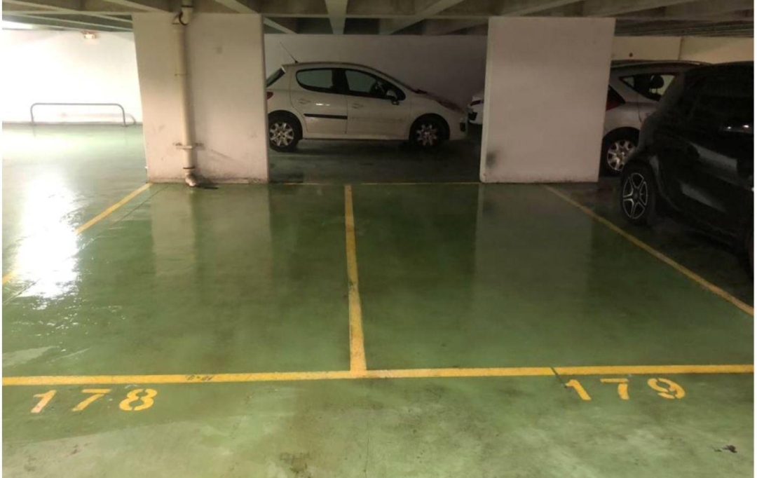 Annonces 75017 : Garage / Parking | PARIS (75011) | 12 m2 | 20 000 &euro; 