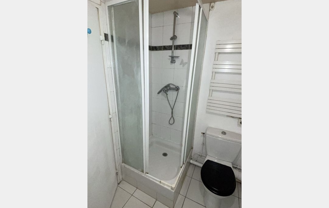 Annonces 75017 : Appartement | CHARENTON-LE-PONT (94220) | 20 m2 | 750 &euro; 